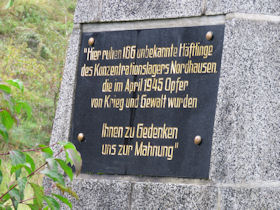 Mahnmal f�r die Opfer des Luftangriffs