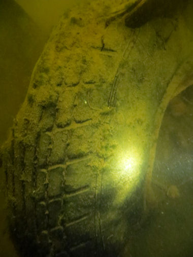 Flugzeugwrack im Mohriner See